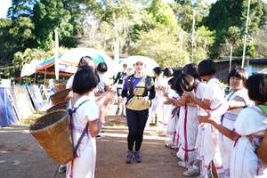 BIB: 
                            <button type="button" onclick="openModal(19062298)" class="btn btn-primary btn-sm float-right btn-popup" data-toggle="modal" data-target=".modal-high-quality">
                        <i class="fas fa-shopping-cart"></i> Add to Cart
                    </button>
                                            <button type="button" onclick="isThisMe(19062298, true)" class="btn btn-success btn-sm float-right btn-popup btn-isme hidden" data-toggle="tooltip" data-placement="bottom" title="นี่คือรูปของคุณใช่ไหม คลิกที่นี่เพื่อเอาเข้าอัลบั้ม">
                        <i class="fas fa-plus"></i> Add to album
                    </button>
                    <button type="button" onclick="isThisMe(19062298, false)" class="btn btn-warning btn-sm float-right btn-popup btn-isnotme hidden">
                        <i class="fas fa-ban"></i> Remove from album
                    </button>